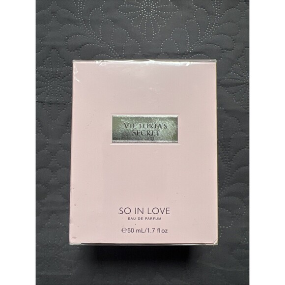VICTORIA'S SECRET SO IN LOVE PERFUME EDP EAU DE PARFUM 1.7 oz 50 ml NIB - Picture 1 of 9